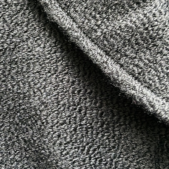 Beautiful Banana Republic black wool winter coat. Size small only worn twice. - Picture 5 of 8